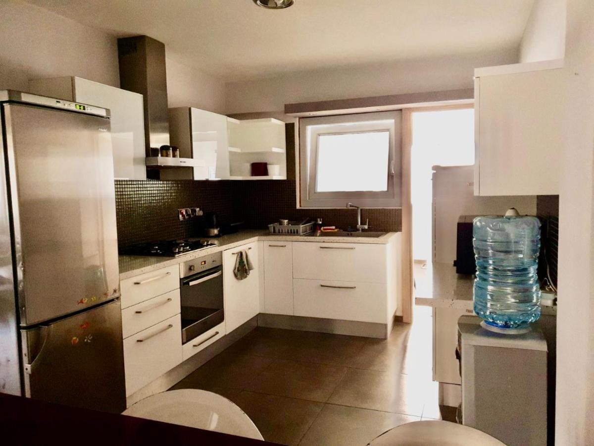 2-Bedroom Appartment In Center Nikosia Exterior foto